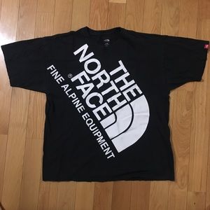 The North Face black graphic tee L